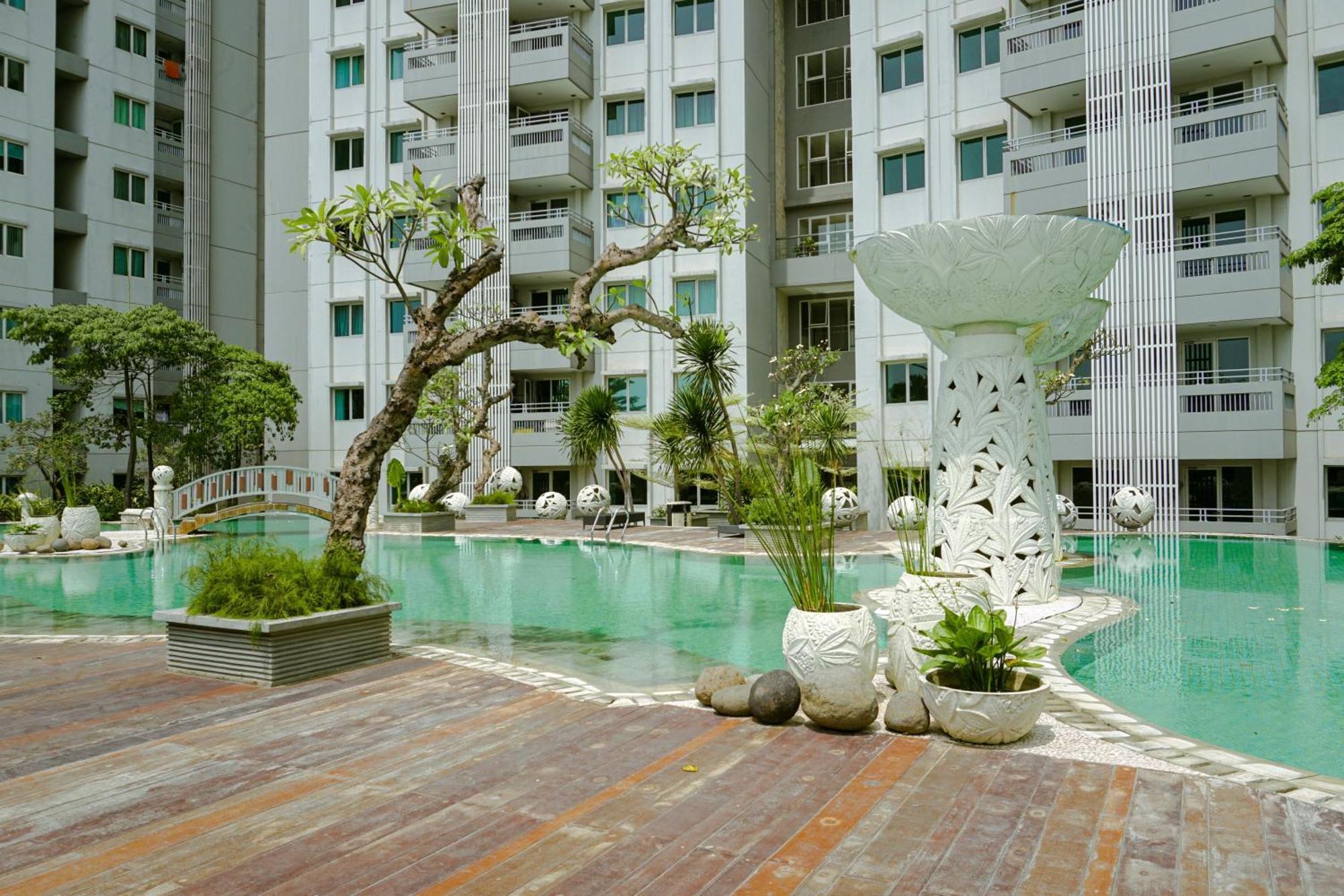 Elegant And Tidy 1Br Sky Terrace Apartment By Travelio Jakarta Eksteriør billede